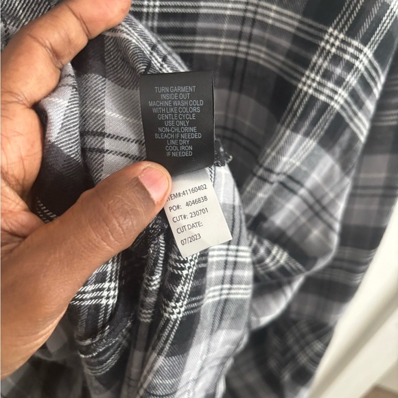Torrid Blouse Flowy 3X Flannel Plaid Babydoll Button up whimsy black white Boho - Picture 6 of 7